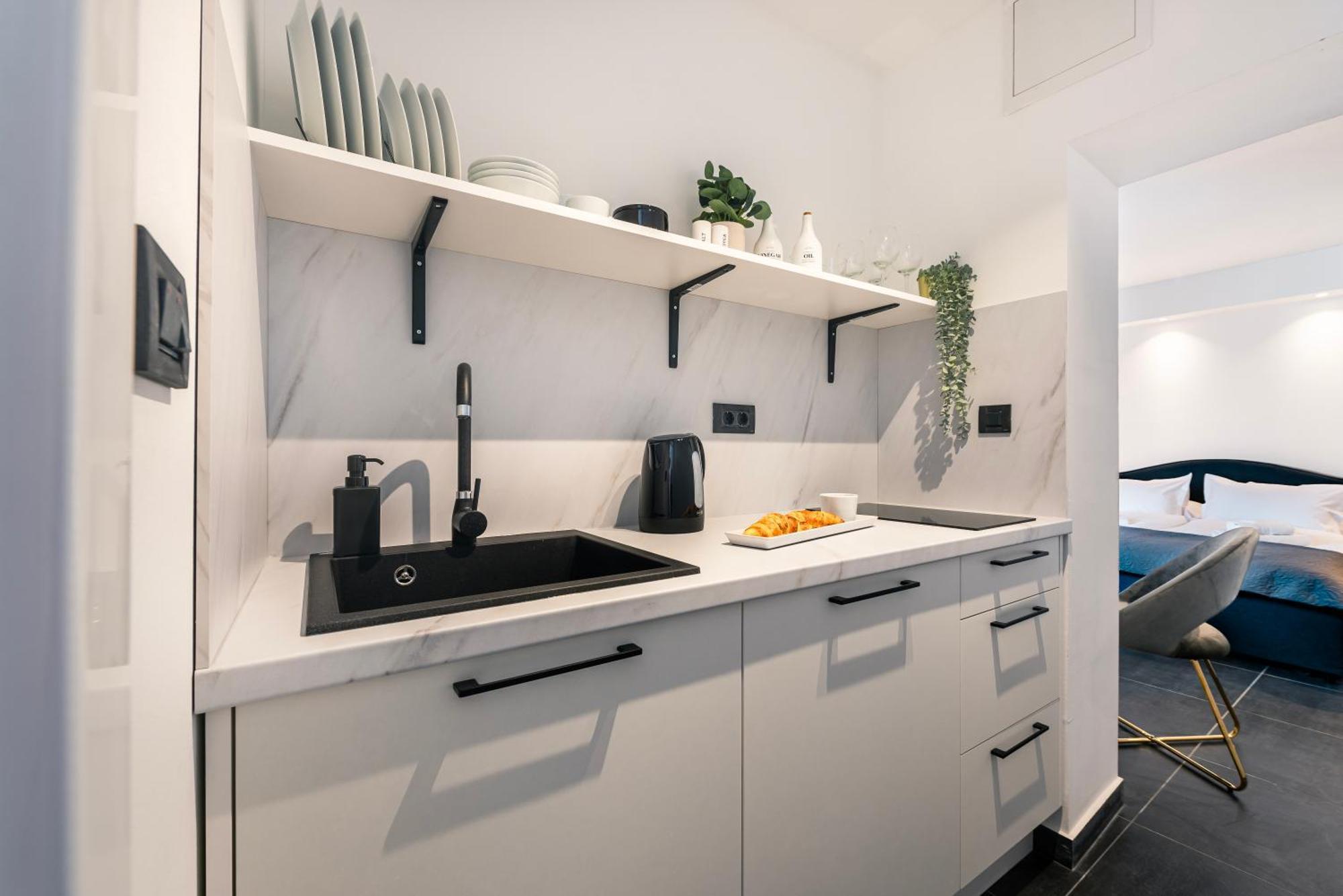 City Break Studio Apartments Шибеник Экстерьер фото